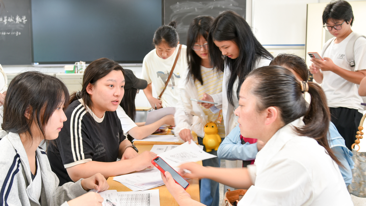凝“新”聚力,筑梦启航——我校2026级新生如约而至 凝“新”聚力,筑梦启航——我校2026级新生如约而至